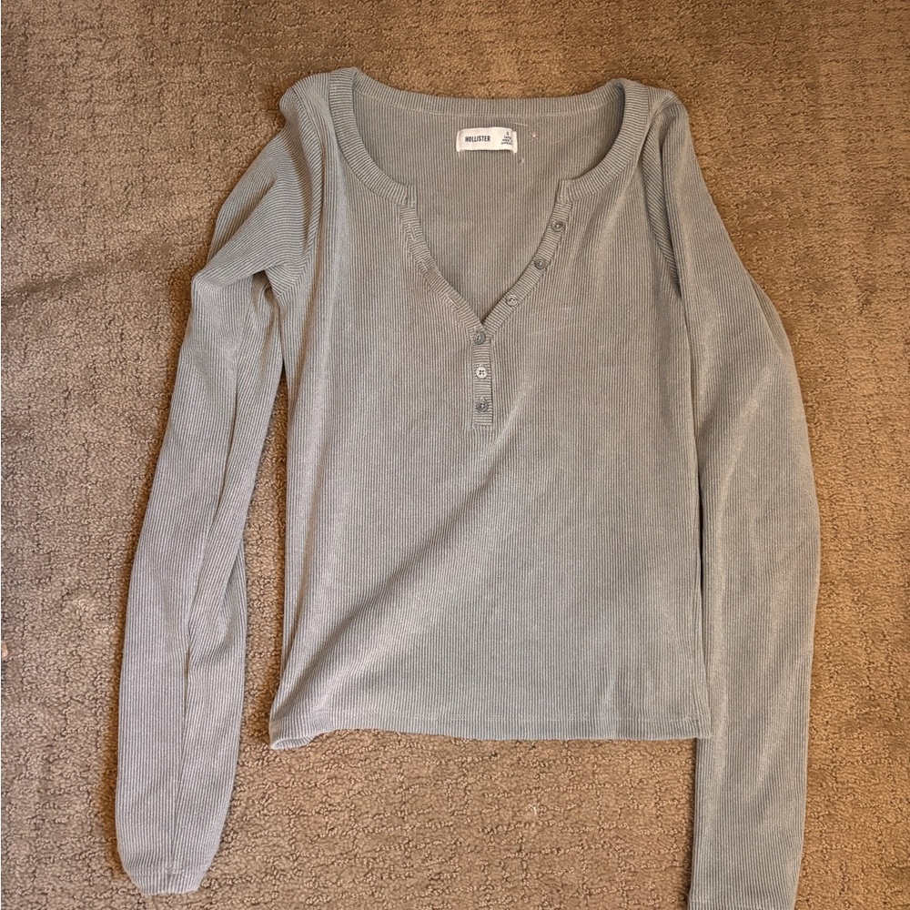 Hollister Women's Light Gray Long Sleeve Top